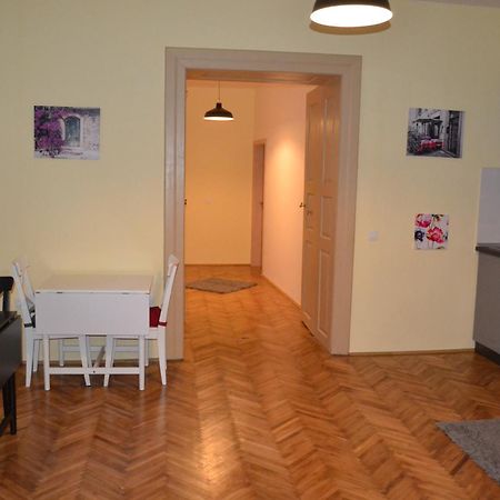 Casa Krone - Piata Sfatului Braşov Exteriör bild