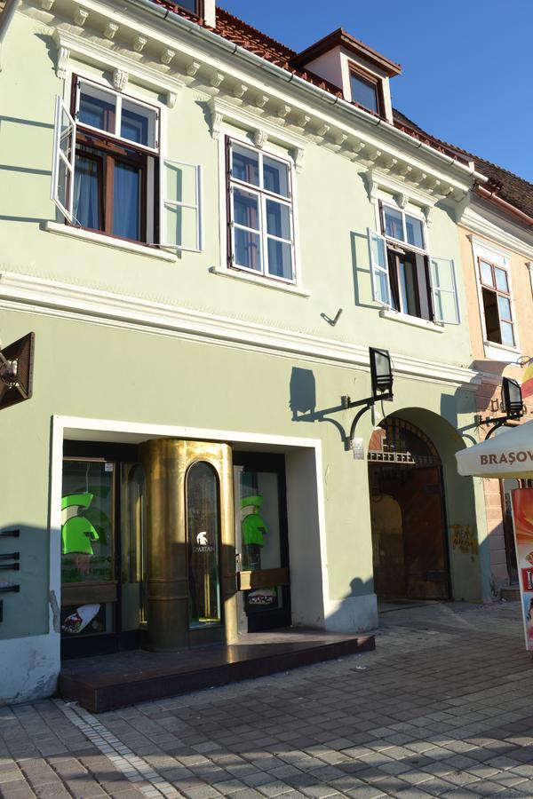 Casa Krone - Piata Sfatului Braşov Exteriör bild