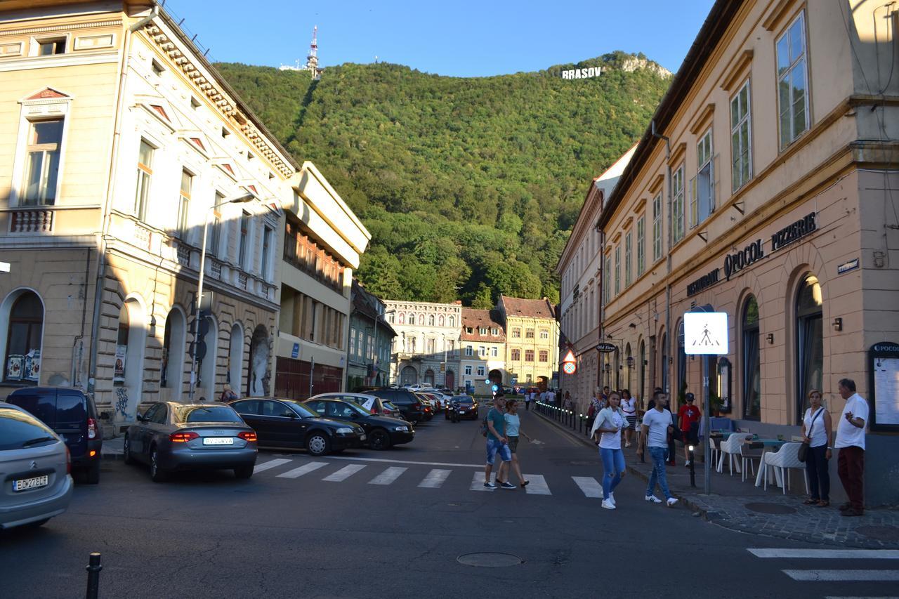 Casa Krone - Piata Sfatului Braşov Exteriör bild