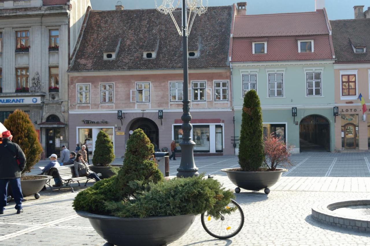 Casa Krone - Piata Sfatului Braşov Exteriör bild