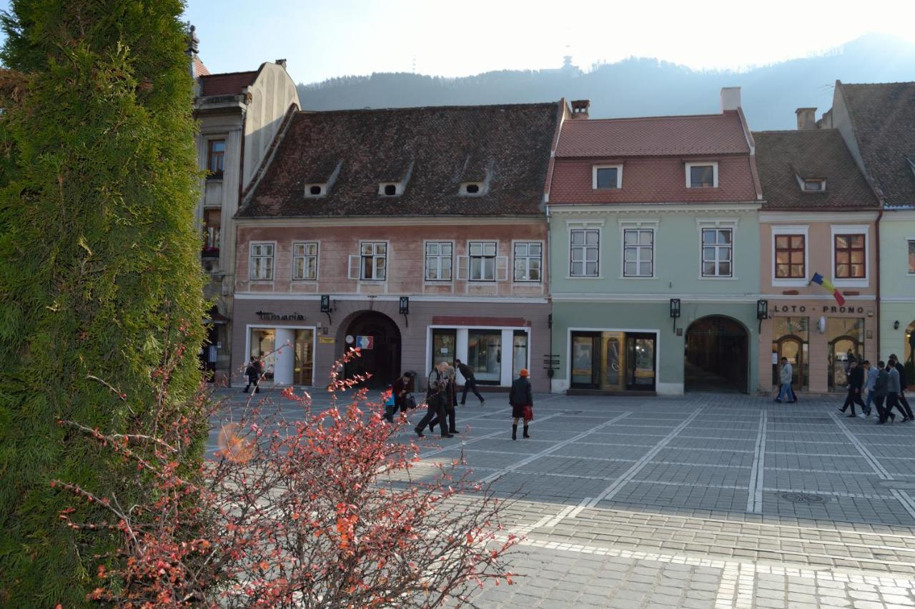 Casa Krone - Piata Sfatului Braşov Exteriör bild
